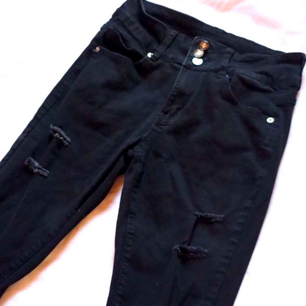 Women’s Small Black Ripped Skinny Jeans
